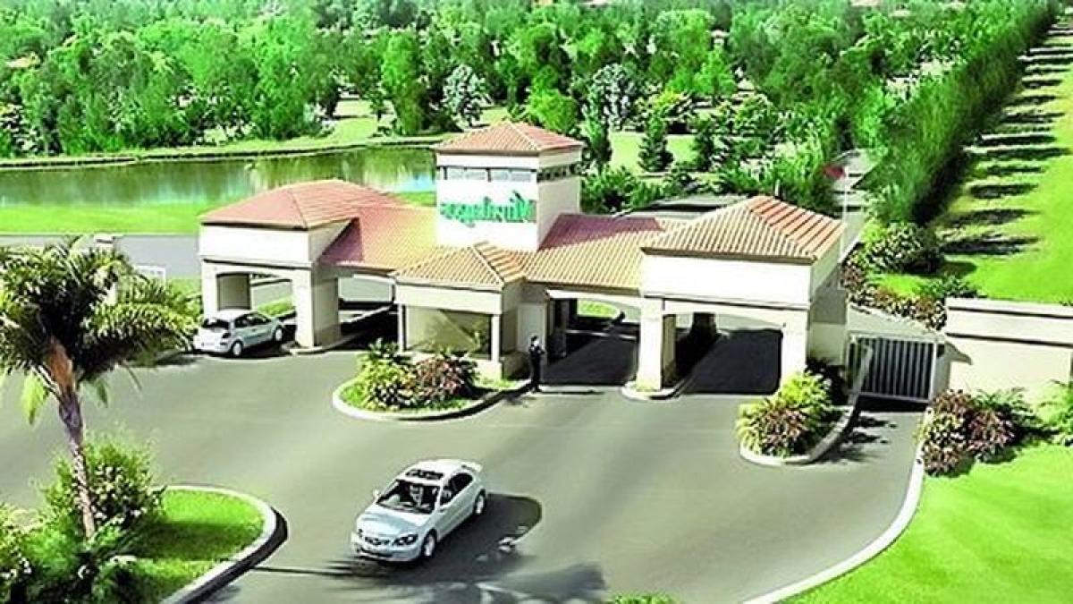  Land in Berazategui, Argentina No. 119501