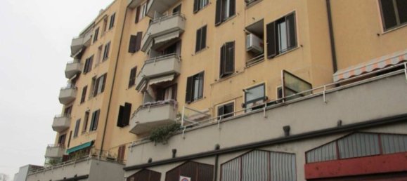 Apartamento de 2 divisões em Cologno Monzese, Italy N.º 318494 2