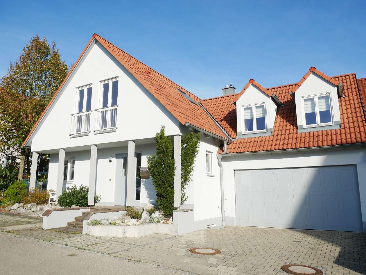 Casa de 3 dormitorios en Aichach-Friedberg, Germany No. 205162