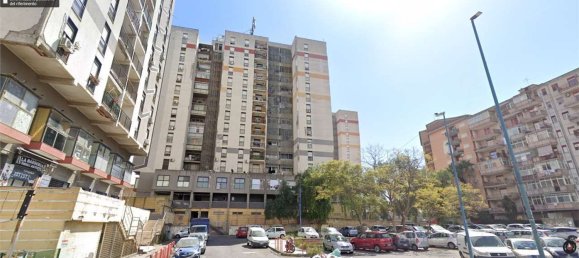 6 rooms Apartment in Catania, Italy No. 43854 16