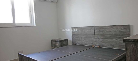 2 bedrooms Apartment in Pembroke, Malta No. 9919 8