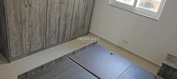 2 bedrooms Apartment in Pembroke, Malta No. 9919 7