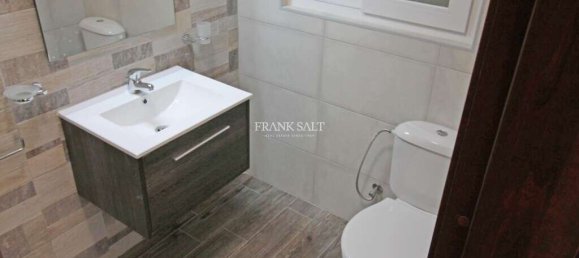 2 bedrooms Apartment in Pembroke, Malta No. 9919 4