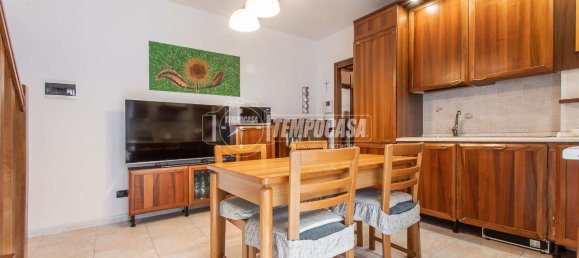 3 rooms Apartment in Garbagnate Milanese, Italy No. 11633 3