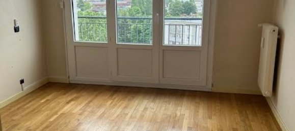 2 bedrooms Apartment in Troyes, France No. 247562 4