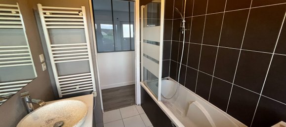 Дом с 2 спальнями в Меллеруа, Франция № 215804 5