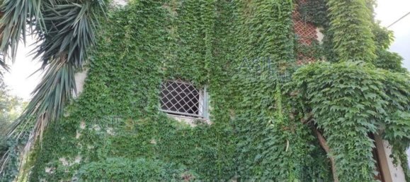 Casa de 10 divisões em Pozzuoli, Italy N.º 13964 2