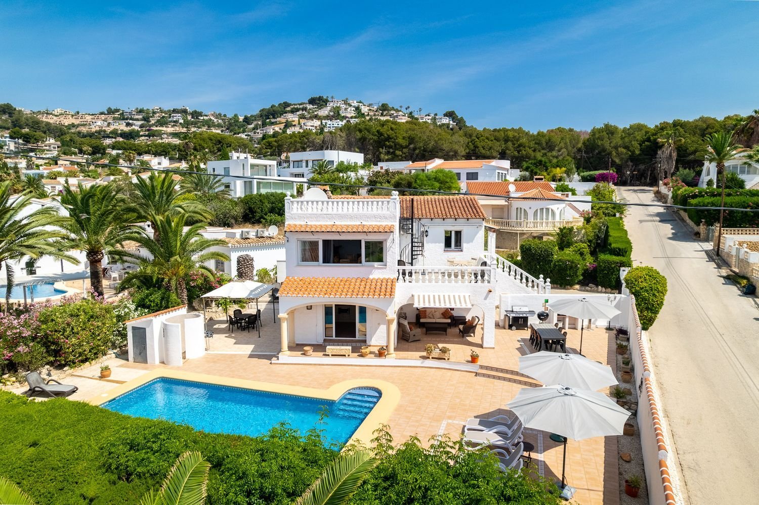 4 bedrooms Villa in Moraira, Spain No. 143606