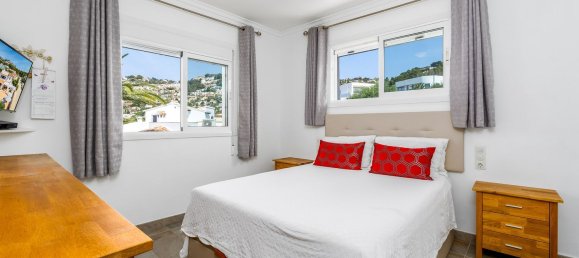 4 bedrooms Villa in Moraira, Spain No. 143606 9