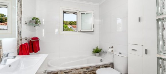 4 bedrooms Villa in Moraira, Spain No. 143606 10