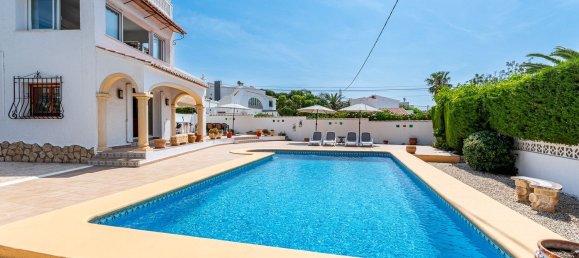 4 bedrooms Villa in Moraira, Spain No. 143606 2