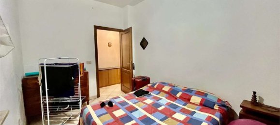 3 rooms Apartment in Reggio Emilia, Italy No. 289727 8