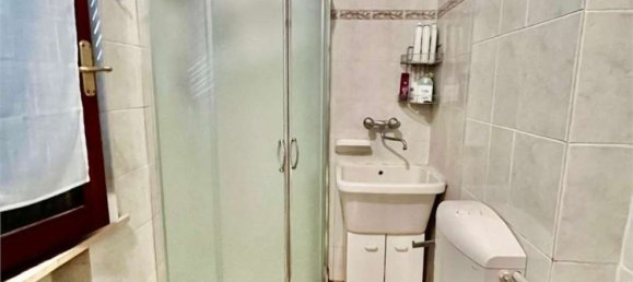 3 rooms Apartment in Reggio Emilia, Italy No. 289727 12