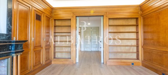 6 bedrooms Apartment in Barcelona, Spain No. 87440 15