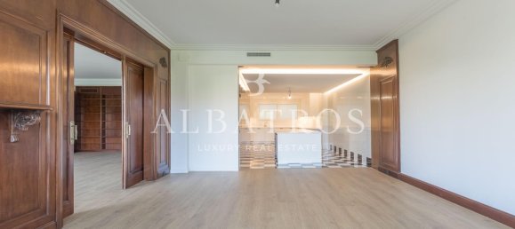 6 bedrooms Apartment in Barcelona, Spain No. 87440 16