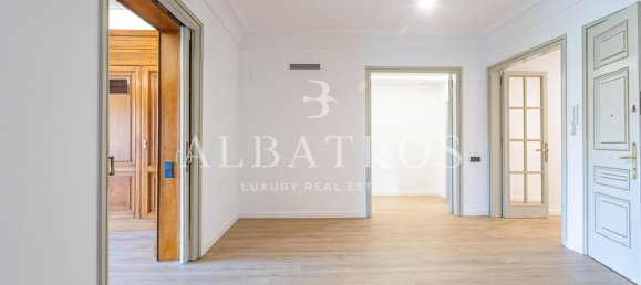 6 bedrooms Apartment in Barcelona, Spain No. 87440 6