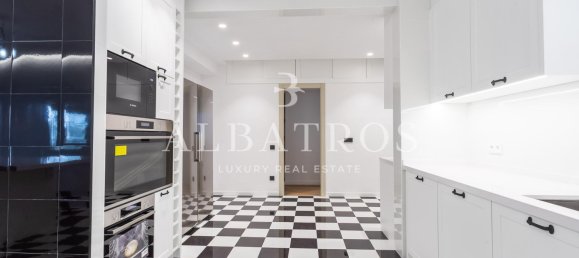 6 bedrooms Apartment in Barcelona, Spain No. 87440 24