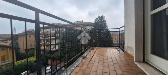 3-salle Appartement à Magenta, Italy No. 133401 9