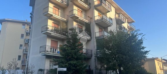 3-salle Appartement à Magenta, Italy No. 133401 22