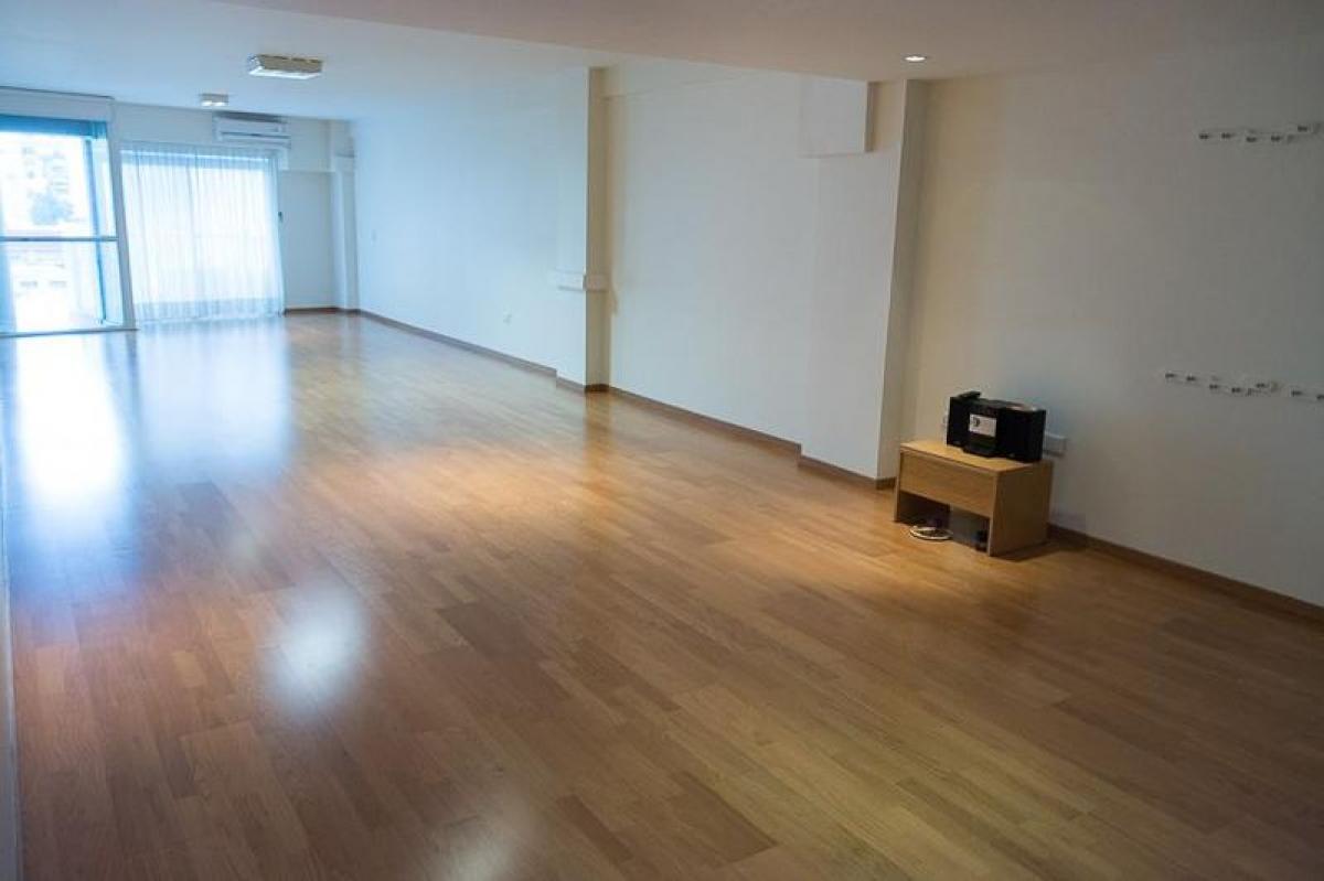 Büro in Buenos Aires, Argentina 74m², Nr. 106836