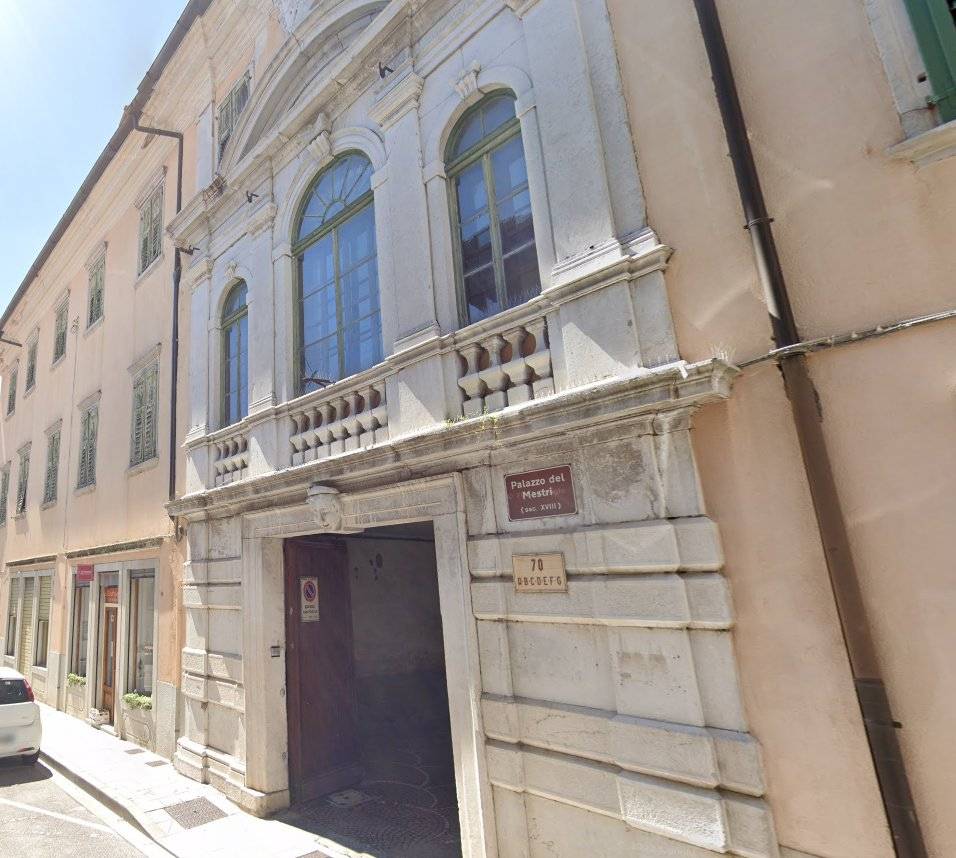 Imóvel comercial de 2 divisões em Gorizia, Italy N.º 158875