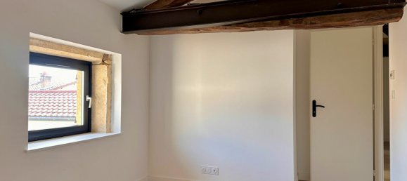 Casa de 4 dormitorios en Rhone, France No. 200539 12