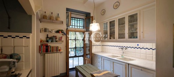 7-Zimmer Villa in Florence, Italy, Nr. 189757 16