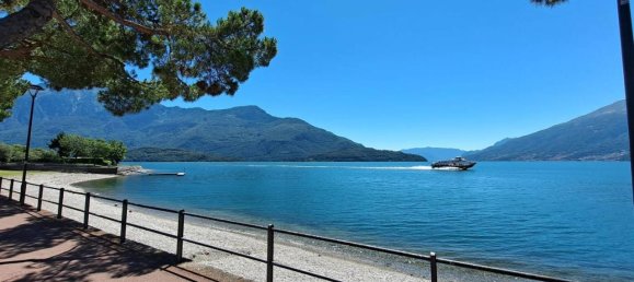 3-salle Appartement à Domaso, Italy No. 28754 24