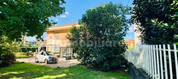 5 bedrooms Villa in Volpiano, Italy No. 374679 27