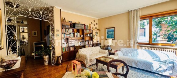 5 bedrooms Villa in Volpiano, Italy No. 374679 22