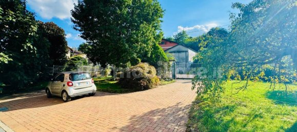 5 bedrooms Villa in Volpiano, Italy No. 374679 7