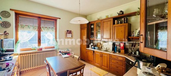 5 bedrooms Villa in Volpiano, Italy No. 374679 15