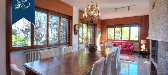 8 bedrooms Villa in Arona, Italy No. 381095 8