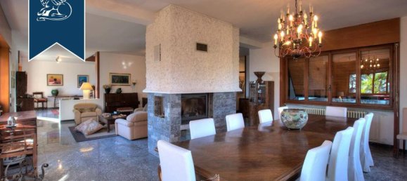 8 bedrooms Villa in Arona, Italy No. 381095 10