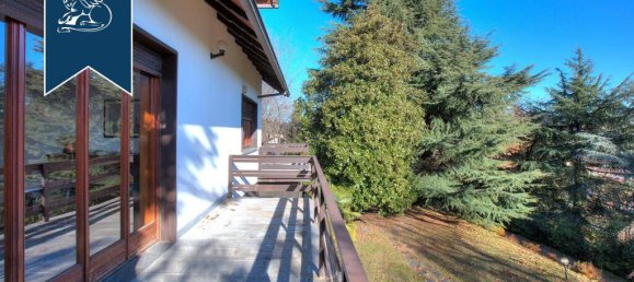 8 bedrooms Villa in Arona, Italy No. 381095 24