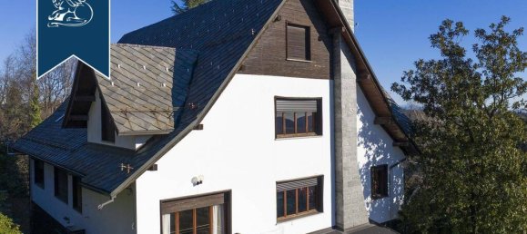 8 bedrooms Villa in Arona, Italy No. 381095 2