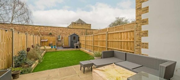 2 bedrooms House in Surbiton, United Kingdom No. 10233 5