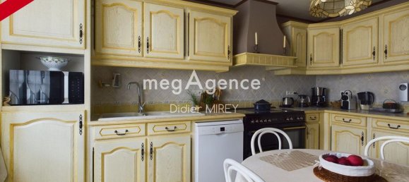 3 bedrooms House in Aube, France No. 68198 5