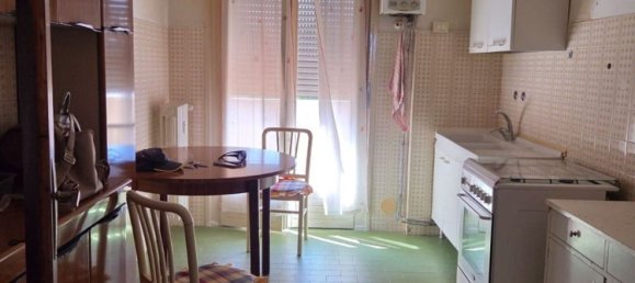 4 bedrooms Apartment in Pesaro, Italy No. 329951 3