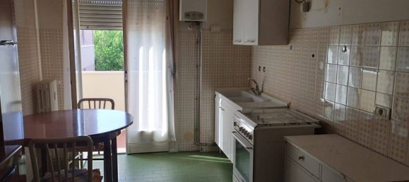 4 bedrooms Apartment in Pesaro, Italy No. 329951 2