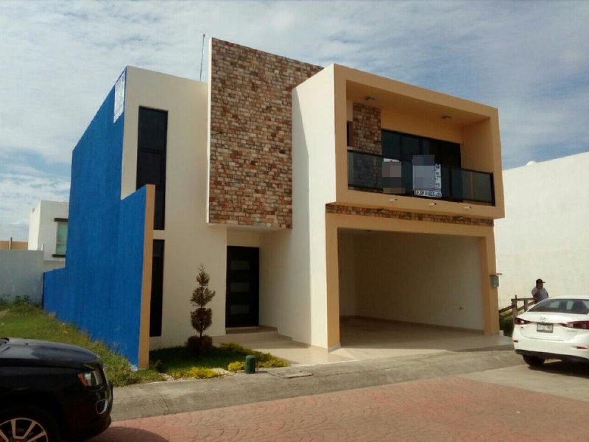 4 bedrooms House in Veracruz, Mexico No. 219376