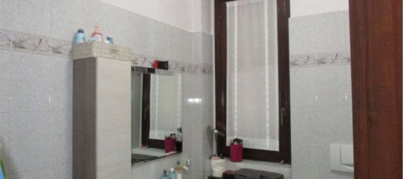 3غرفة شقة في Carate Brianza, Italy رقم 4091 6