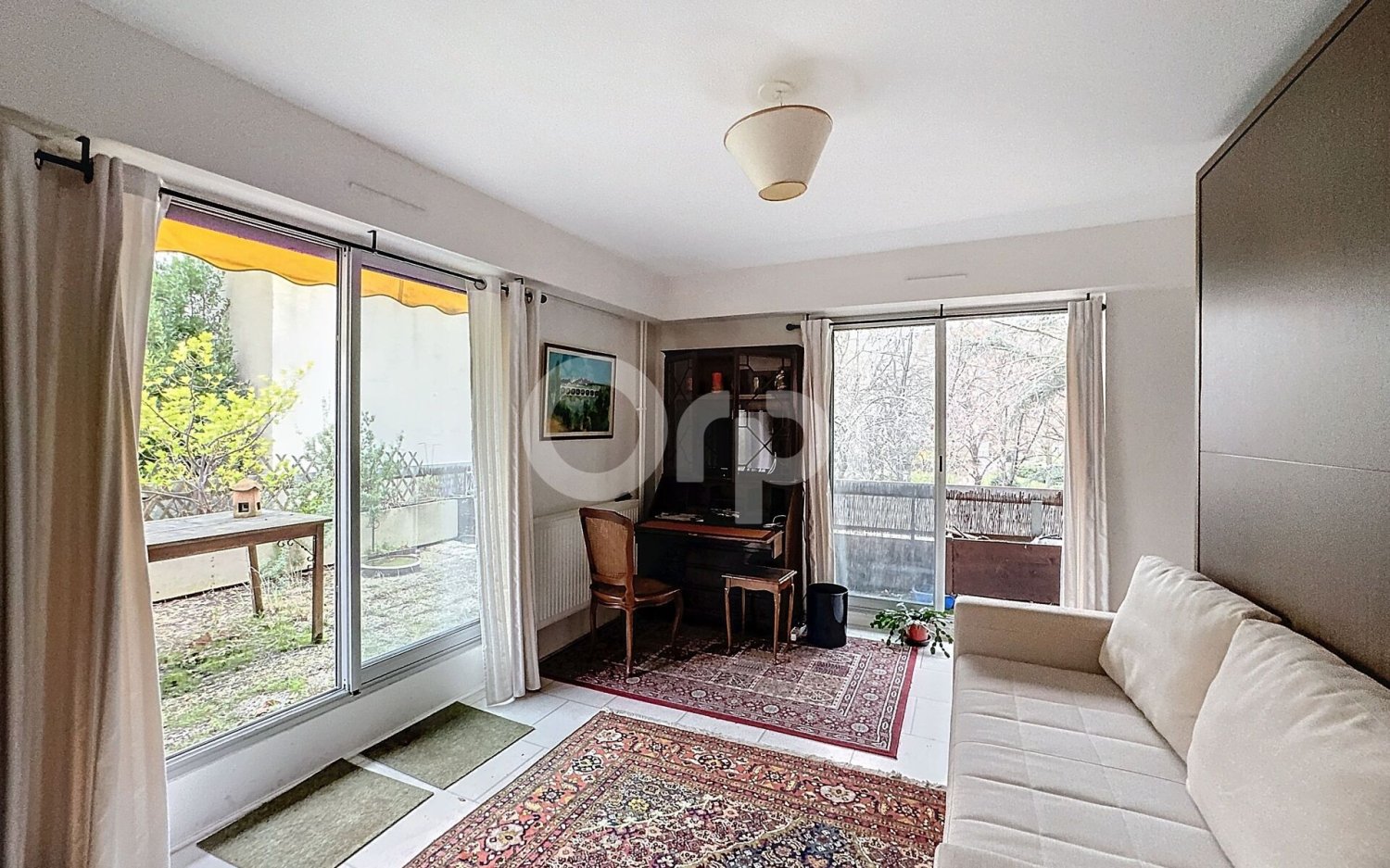 Studio in Paris, France No. 168861