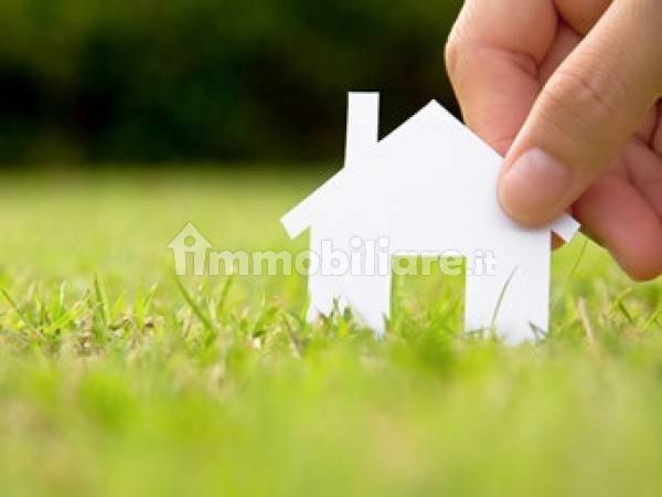 2350m² Land in Piacenza, Italy No. 153348