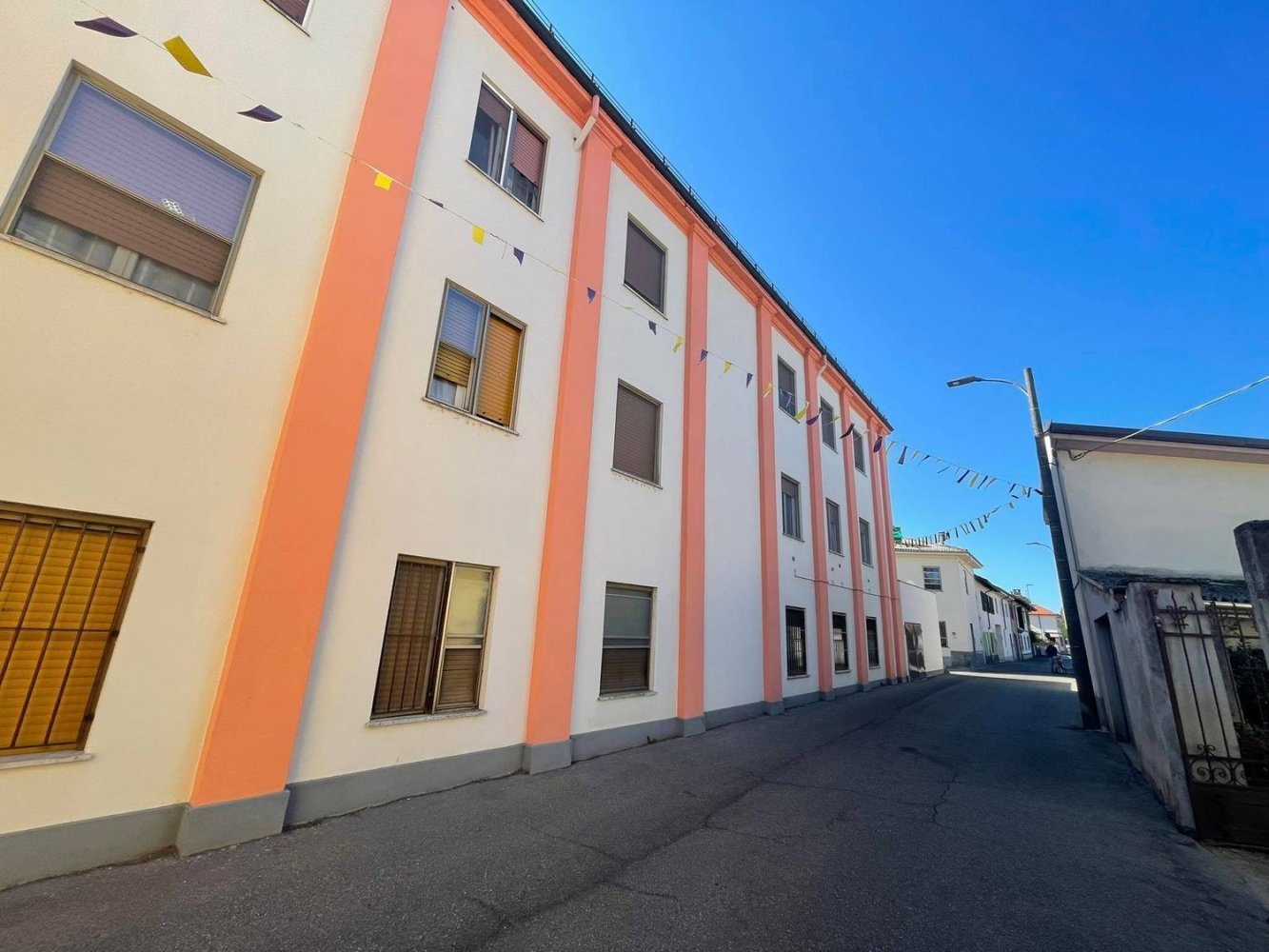 2 bedrooms Apartment in Mede, Italy No. 359515