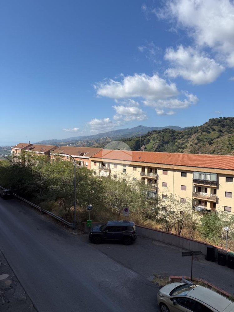 3 Schlafzimmer Wohnung in Messina, Italy, Nr. 356700