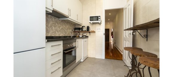 3 bedrooms Apartment in Lisbon, Portugal No. 106726 12