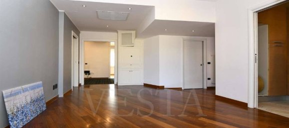 3 غرف نوم شقة في Milan, Italy رقم 323019 22