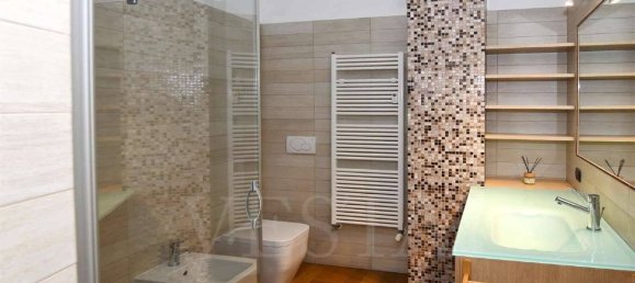 3 غرف نوم شقة في Milan, Italy رقم 323019 13