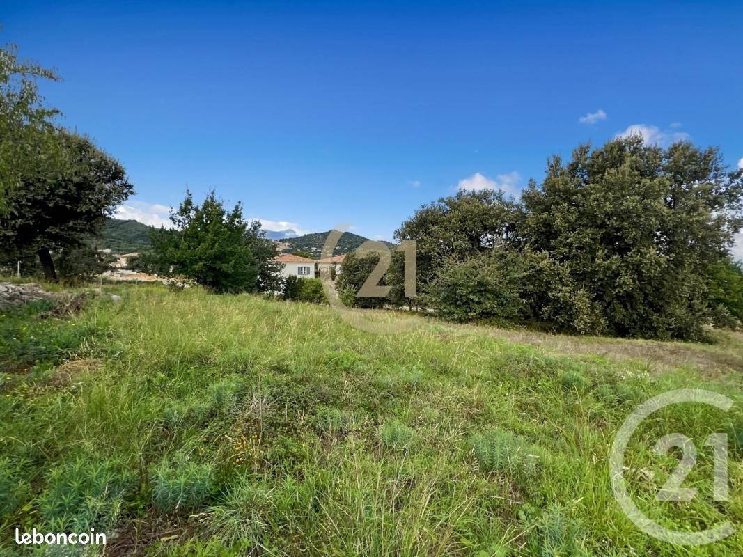 Земельный участок 1105м² в Каленцана, Франция № 228990